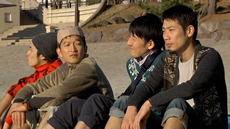 笑顔の向こう側